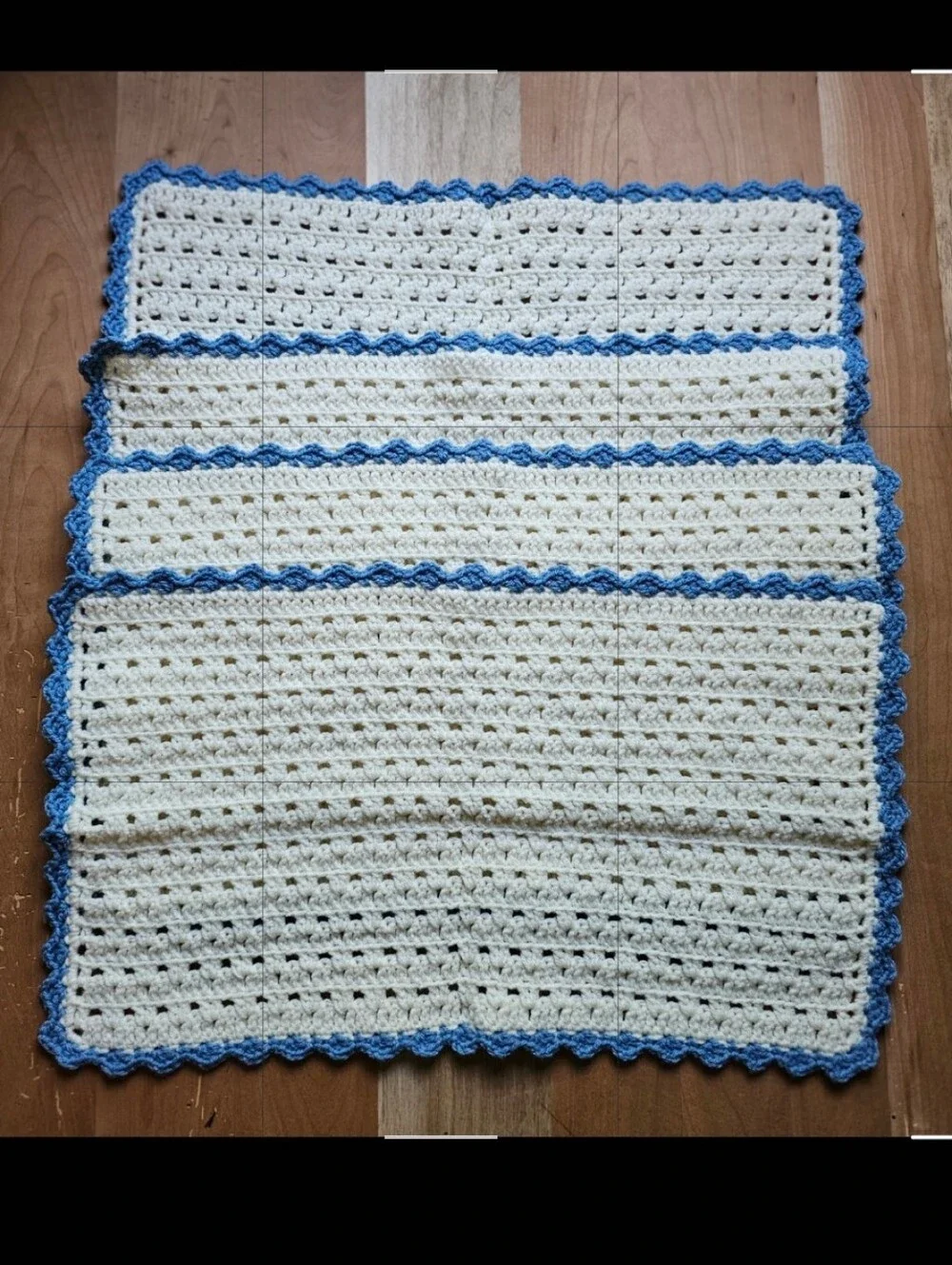 Handmade Crochet Placemats Set Of 4 Scalloped Edge Cream Blue